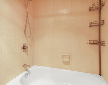 12016 Greenway Circle S - Photo Thumbnail 8
