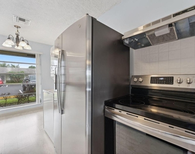 1130 Cactus Terrace - Photo Thumbnail 20