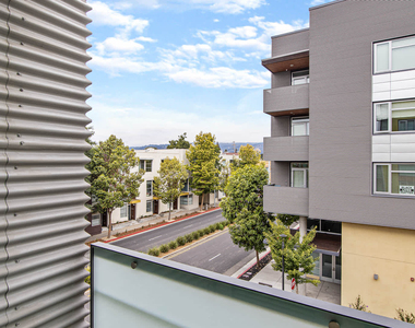 1333 Powell Street - Photo Thumbnail 13