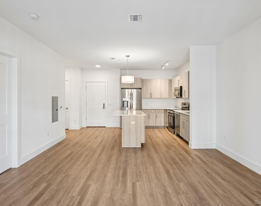 4180 Sunrise Highway - Photo Thumbnail 10