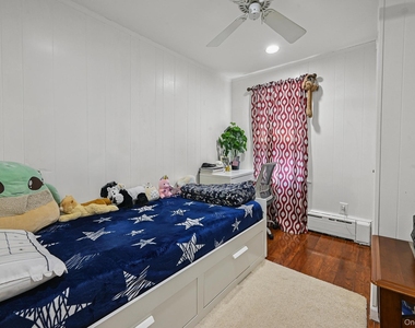 13 Herbert Avenue - Photo Thumbnail 8