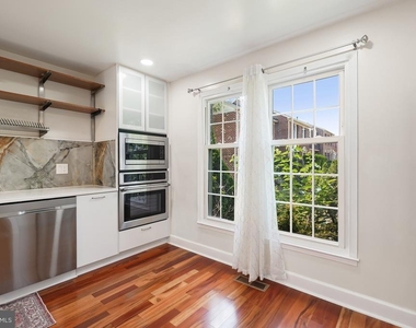 4453 Edan Mae Court - Photo Thumbnail 5