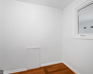 4453 Edan Mae Court - Photo Thumbnail 18