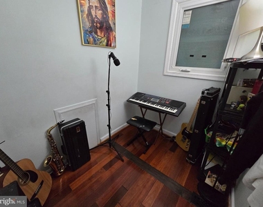 4453 Edan Mae Court - Photo Thumbnail 10