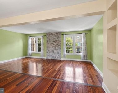 4453 Edan Mae Court - Photo Thumbnail 11