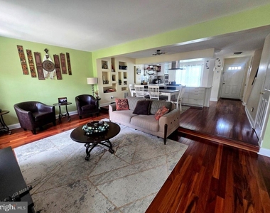 4453 Edan Mae Court - Photo Thumbnail 3