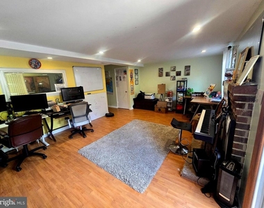 4453 Edan Mae Court - Photo Thumbnail 17