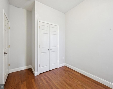 1625 Edgley Street - Photo Thumbnail 10