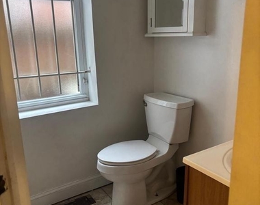1625 Edgley Street - Photo Thumbnail 16