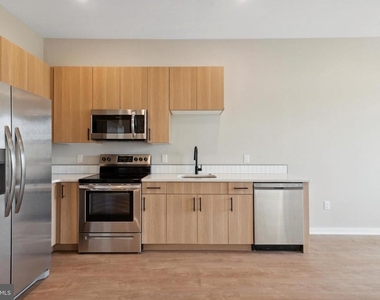 308 W Chelten Avenue - Photo Thumbnail 11