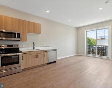 308 W Chelten Avenue - Photo Thumbnail 9