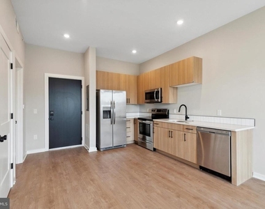 308 W Chelten Avenue - Photo Thumbnail 12