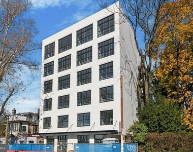 5521 Wayne Avenue - Photo Thumbnail 8
