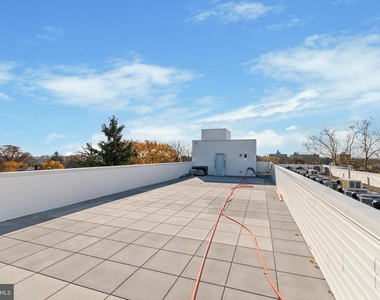 5521 Wayne Avenue - Photo Thumbnail 8