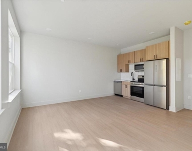 5521 Wayne Avenue - Photo Thumbnail 14