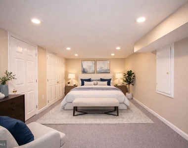 2104 Steuben Way - Photo Thumbnail 2