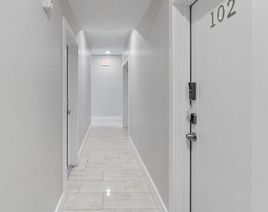 820 18th Street Ne - Photo Thumbnail 8