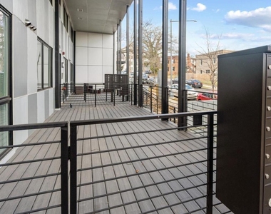 820 18th Street Ne - Photo Thumbnail 6