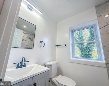 3326 12th Street Se - Photo Thumbnail 10
