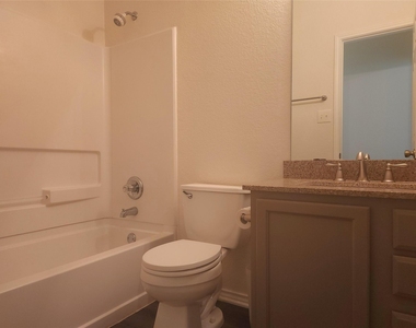 205 Beech Dr - Photo Thumbnail 10