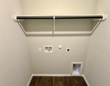 117 Rocky View Ln - Photo Thumbnail 14