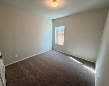 117 Rocky View Ln - Photo Thumbnail 13