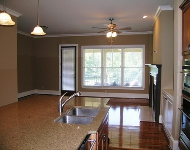 396 15th Street Nw - Photo Thumbnail 5