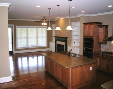396 15th Street Nw - Photo Thumbnail 7