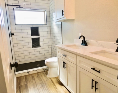 10316 Aldine Westfield Road - Photo Thumbnail 5