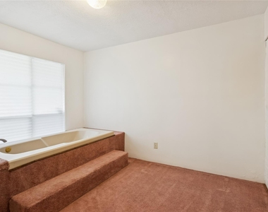 2303 Kipling Street - Photo Thumbnail 14