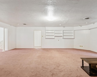 2303 Kipling Street - Photo Thumbnail 5