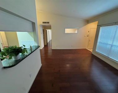 2001 Bering Drive - Photo Thumbnail 2