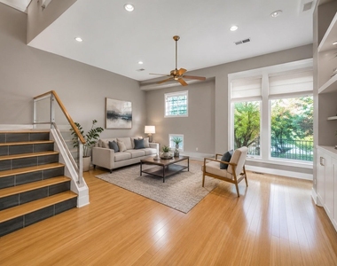 1610 Calumet Street - Photo Thumbnail 4