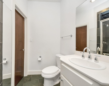 1610 Calumet Street - Photo Thumbnail 18