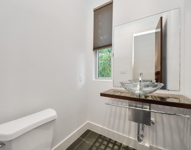 1610 Calumet Street - Photo Thumbnail 17