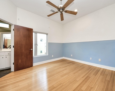 1610 Calumet Street - Photo Thumbnail 14