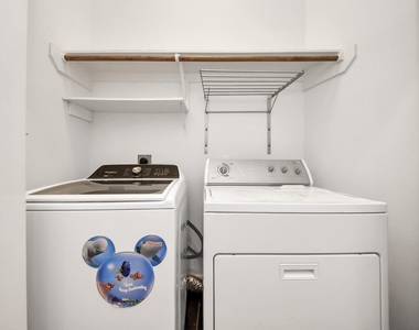 1610 Calumet Street - Photo Thumbnail 16