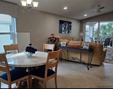 10112 Colonial Country Club Boulevard - Photo Thumbnail 2