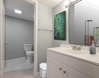 2244 Winkler Avenue - Photo Thumbnail 17