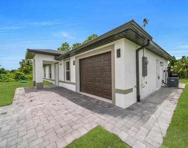 382 Mcarthur Boulevard - Photo Thumbnail 19
