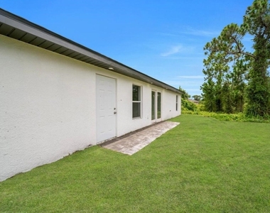 382 Mcarthur Boulevard - Photo Thumbnail 20
