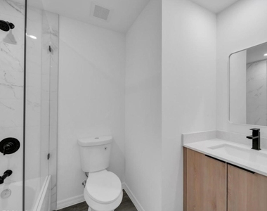 382 Mcarthur Boulevard - Photo Thumbnail 13