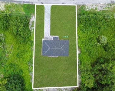 382 Mcarthur Boulevard - Photo Thumbnail 1