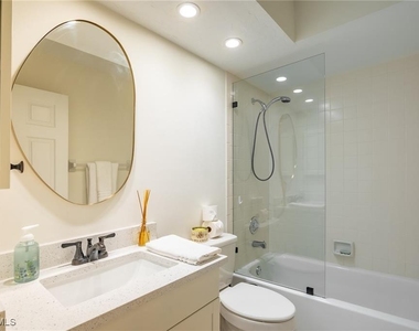 815 Gulf Pavilion Drive - Photo Thumbnail 16
