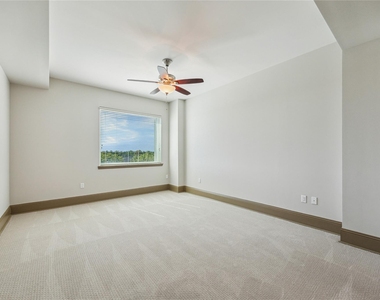 9870 Gaylord Drive - Photo Thumbnail 6