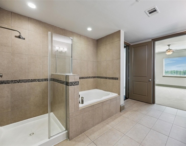 9870 Gaylord Drive - Photo Thumbnail 10