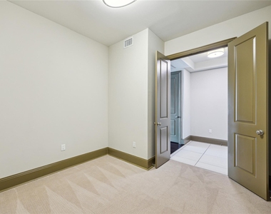 9870 Gaylord Drive - Photo Thumbnail 5