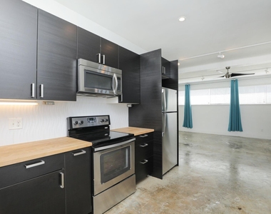 2215 Cleburne Street - Photo Thumbnail 16