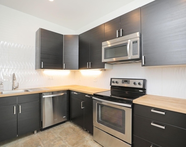 2215 Cleburne Street - Photo Thumbnail 15