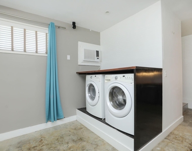 2215 Cleburne Street - Photo Thumbnail 10